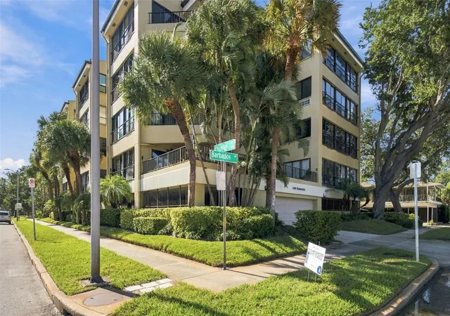 Photo 1 of Condo for sale at 1 Barbados Ave #2D, Tampa, FL 33606 | MLS# TB8558419 | Listing updated on 2026-10-20