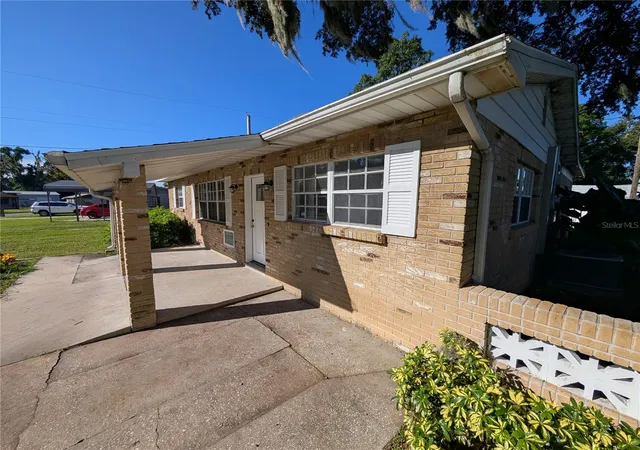 Photo 4 of Single family home for sale at 2835 Dixie Rd, Lakeland, FL 33801 | MLS# O6450177 | Listing updated on 2026-10-20