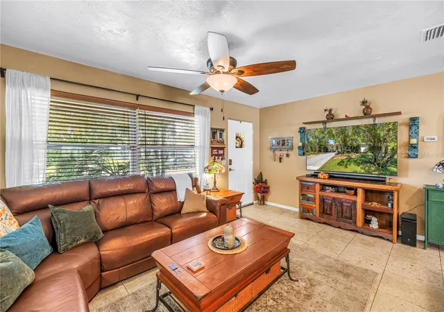 Photo 4 of Sale Pending at 2573 62nd Terrace N, Saint Petersburg, FL 33702 | MLS# TB8558421 | Listing updated on 2026-10-20