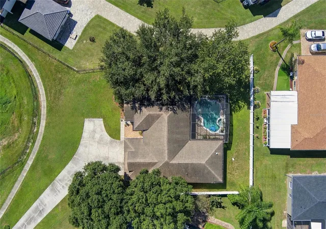 Photo 2 of Single family home for sale at 270 Lake Darby Pl, Gotha, FL 34734 | MLS# O6450180 | Listing updated on 2026-10-24