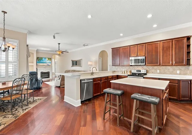 Photo 4 of Single family home for sale at 270 Lake Darby Pl, Gotha, FL 34734 | MLS# O6450180 | Listing updated on 2026-10-24
