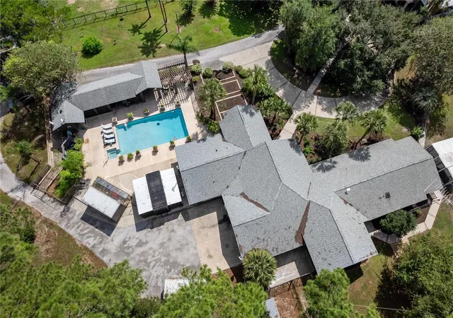 Photo 3 of Single family home for sale at 9498 NW 60th Avenue, Ocala, FL 34482 | MLS# OM734086 | Listing updated on 2026-10-20