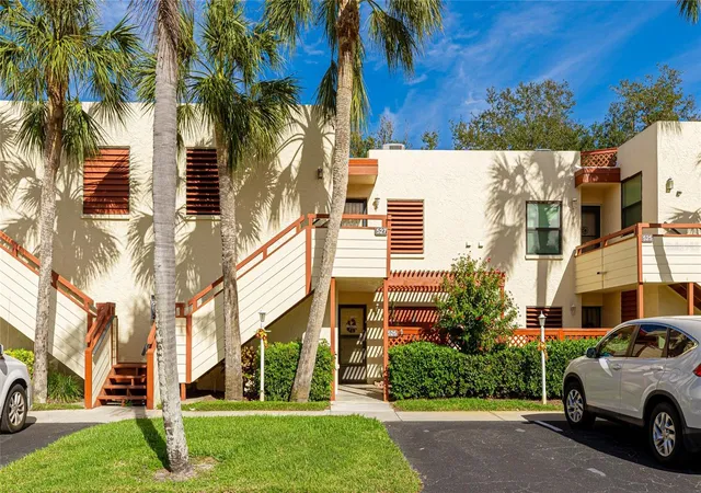 Listing Photo 4 - Condo for sale in building located at 527 Spring Lakes Blvd, BRADENTON, FL 34210 - Unit #527