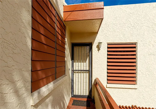 Listing Photo 5 - Condo for sale in building located at 527 Spring Lakes Blvd, BRADENTON, FL 34210 - Unit #527