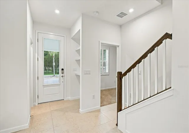 Photo 4 of Townhouse for sale at 161 Bear Springs Dr, Winter Springs, FL 32708 | MLS# O6450193 | Listing updated on 2026-10-29