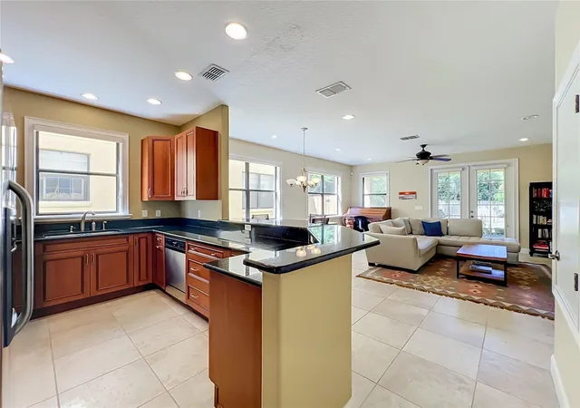Photo 3 of Multi family home for sale at 2503 Kilgore St, Orlando, FL 32803 | MLS# O6450196 | Listing updated on 2026-10-25