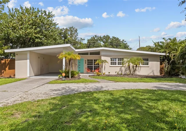 Photo 1 of Single family home for sale at 2857 Wood St, Sarasota, FL 34237 | MLS# A4709704 | Listing updated on 2026-10-20
