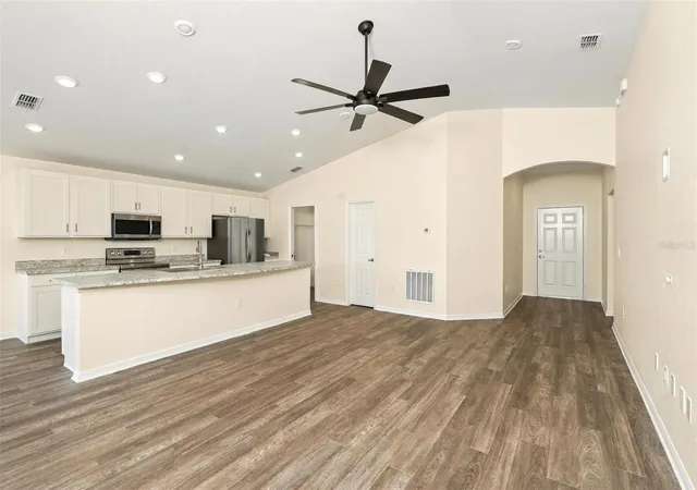 Photo 2 of Single family home for sale at 2021 Harvest Landing Cir, Lakeland, FL 33810 | MLS# TB8558451 | Listing updated on 2026-10-24