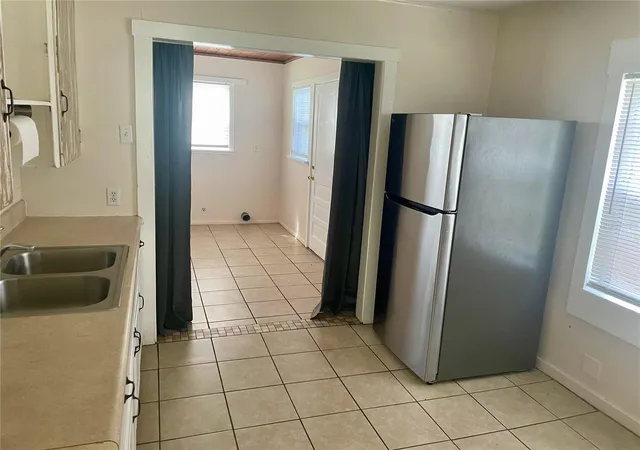 Photo 4 of Single family home for sale at 1811 E Main St, Lakeland, FL 33801 | MLS# L4965816 | Listing updated on 2026-10-16