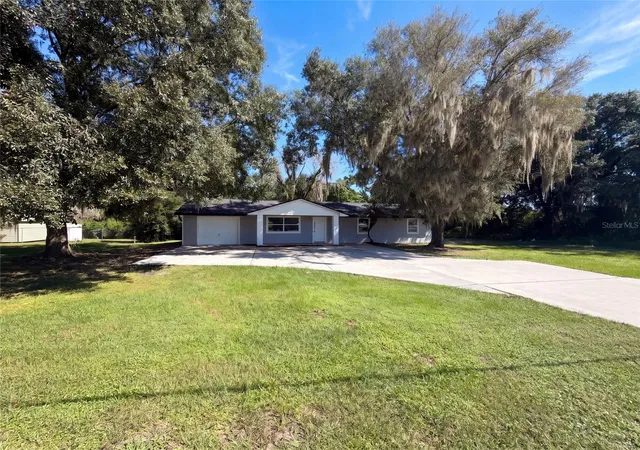 Single family home for sale at 425 W Daughtery Rd, LAKELAND, FL 33809 | MLS# O6450201