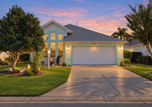 Single family home for sale at 5604 Gulf Strm St, TAVARES, FL 32778 | MLS# O6450222