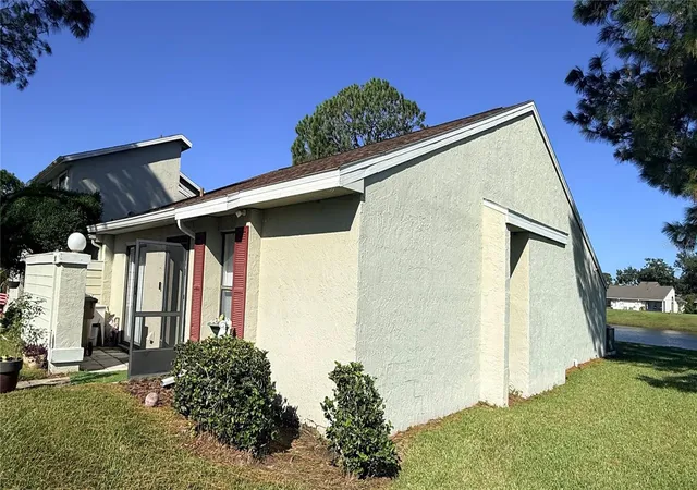 Photo 1 of House for sale at 98 Pine Is Cir, Kissimmee, FL 34743 | MLS# S5159611 | Listing updated on 2026-10-21