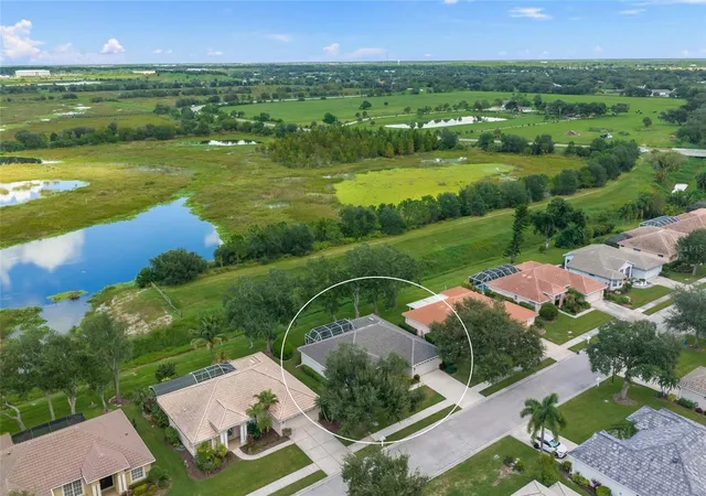 Single family home for sale at 6704 Deering Cir, SARASOTA, FL 34240 | MLS# A4709725