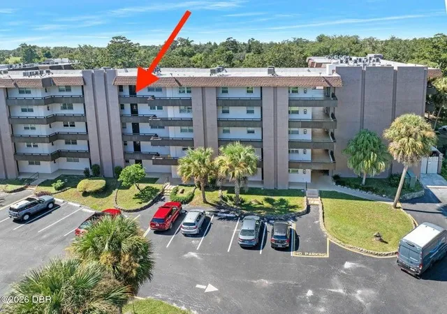 Listing Photo 4 - Condo for sale in building located at 640 N Nova Rd, Ormond Beach, FL 32174 - Unit #510