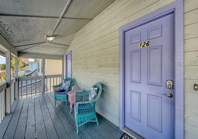 Photo 3 of House for sale at 126 Avenida Veneccia, Sarasota, FL 34242 | MLS# A4709727 | Listing updated on 2026-10-27