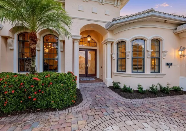 Photo 2 of Single family home for sale at 7107 Keswick Ln, Lakewood Ranch, FL 34202 | MLS# A4709728 | Listing updated on 2026-10-28