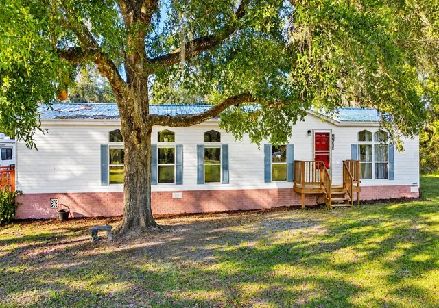 Photo 1 of Manufactured home for sale at 455 NE 112th Avenue, Old Town, FL 32680 | MLS# O6450260 | Listing updated on 2026-10-22