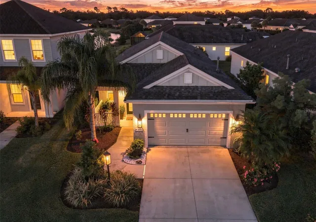 Photo 1 of Single family home for sale at 3512 Woodmont Dr, Parrish, FL 34219 | MLS# TB8558510 | Listing updated on 2026-10-25