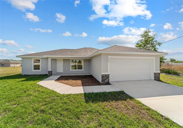 Photo 1 of Single family home for sale at 14816 Se 112th Place, Ocklawaha, FL 32179 | MLS# OM734097 | Listing updated on 2026-10-28