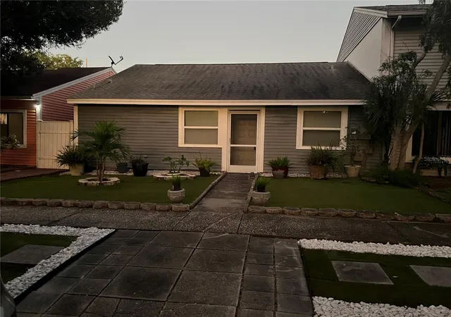 Photo 1 of Single family home for sale at 4715 Stonepointe Pl, Tampa, FL 33634 | MLS# TB8558532 | Listing updated on 2026-10-16