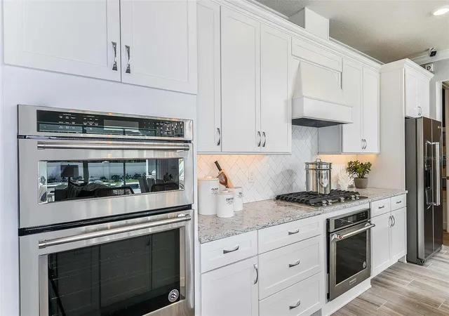 Photo 4 of Single family home for sale at 6541 White Willow Ct, Saint Cloud, FL 34771 | MLS# O6450286 | Listing updated on 2026-10-20