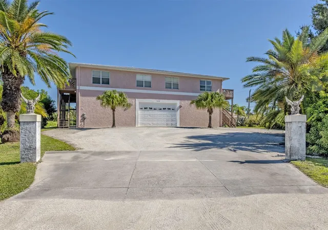 Multi family home for sale at 9458 Anita Ave #B, ENGLEWOOD, FL 34224 | MLS# N6146213