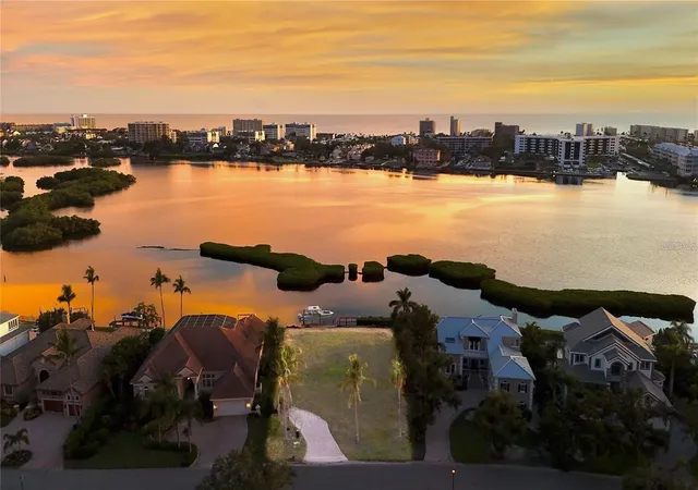 Photo 2 of Single family home for sale at 5848 Tidewood Ave, Sarasota, FL 34231 | MLS# A4709740 | Listing updated on 2026-10-24