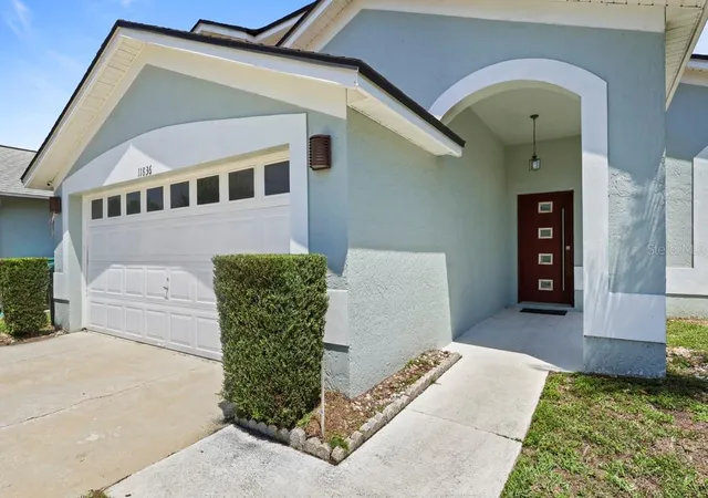 Photo 4 of Single family home for sale at 11836 Hartfordshire Way, Orlando, FL 32824 | MLS# O6450294 | Listing updated on 2026-10-17