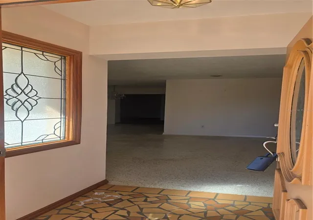 Photo 3 of Single family home for sale at 10386 112th Way N, Largo, FL 33778 | MLS# TB8558539 | Listing updated on 2026-10-23