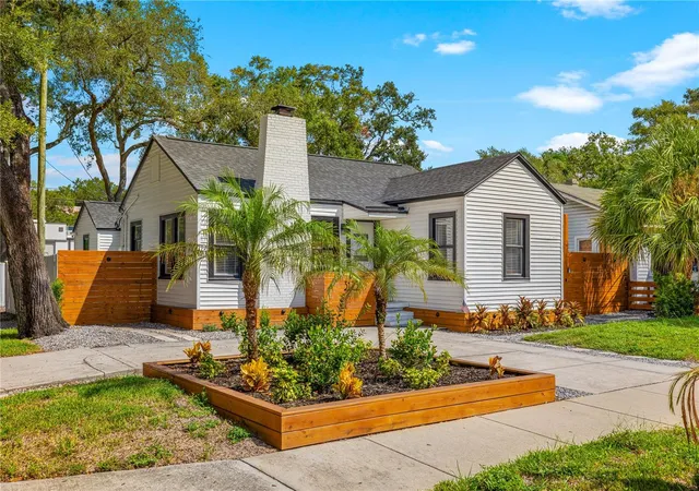 Single family home for sale at 3123 W Marlin Ave, TAMPA, FL 33611 | MLS# TB8558549