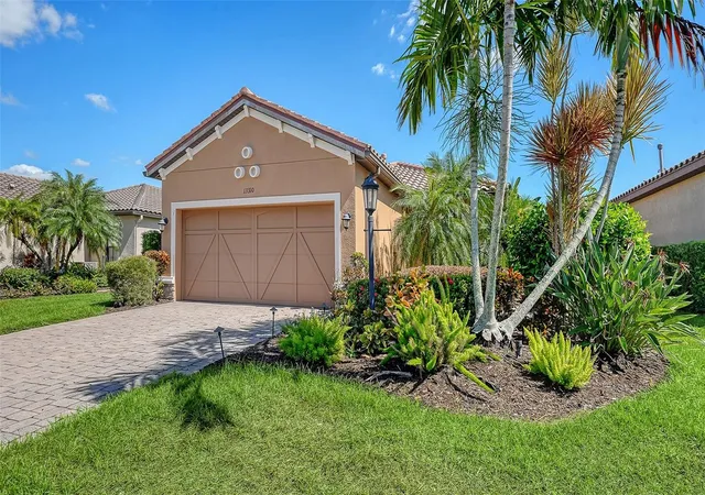 Photo 4 of Single family home for sale at 13310 Torresina Ter, Bradenton, FL 34211 | MLS# A4709746 | Listing updated on 2026-10-17