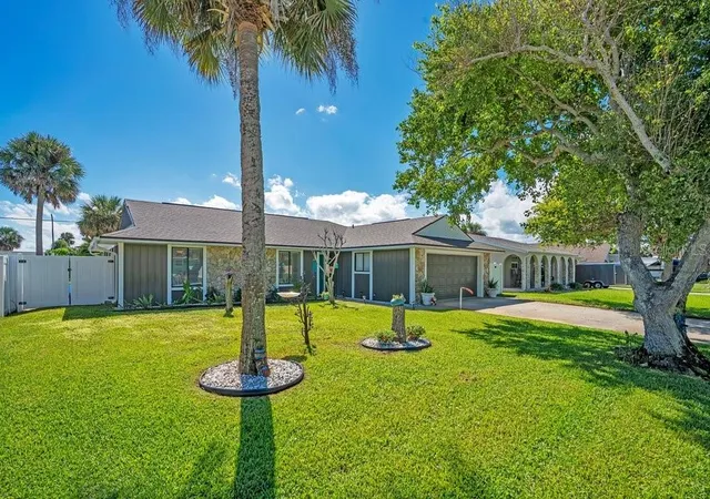 Photo 1 of Single family home for sale at 16 Tarpon Ave, Ormond Beach, FL 32176 | MLS# TB8558566 | Listing updated on 2026-10-20