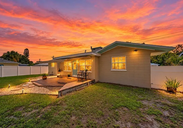 Photo 1 of Single family home for sale at 710 26th Street W, Bradenton, FL 34205 | MLS# A4709749 | Listing updated on 2026-10-23