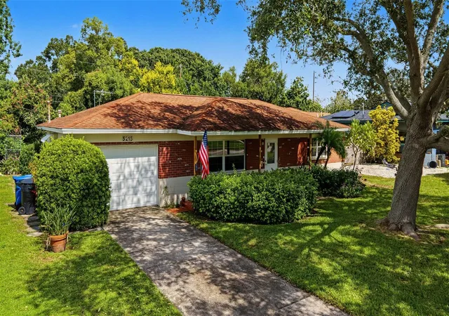 Photo 3 of Single family home for sale at 5215 26th Avenue N, Saint Petersburg, FL 33710 | MLS# TB8558571 | Listing updated on 2026-10-22