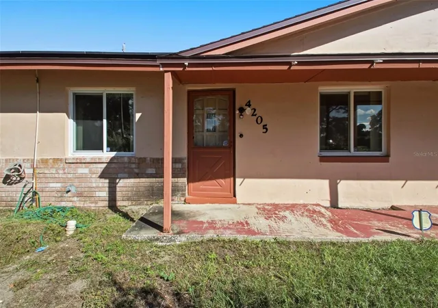 Photo 3 of Single family home for sale at 4205 Solomon Dr, Orlando, FL 32811 | MLS# O6450313 | Listing updated on 2026-10-21