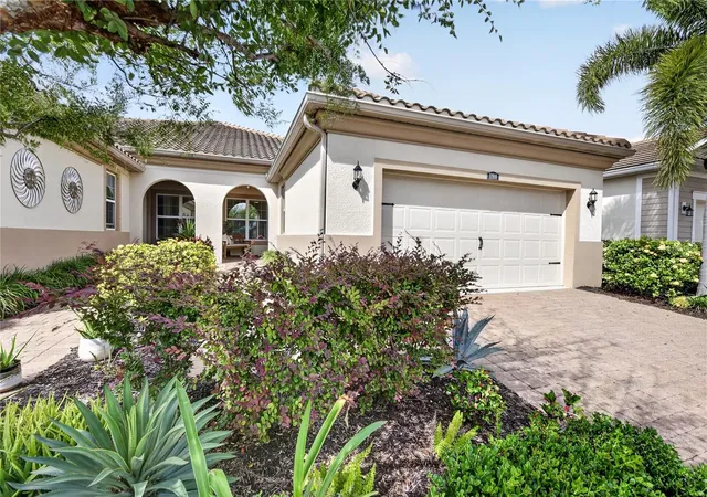 Photo 1 of Single family home for sale at 11910 Tapestry Ln, Venice, FL 34293 | MLS# N6146216 | Listing updated on 2026-10-30