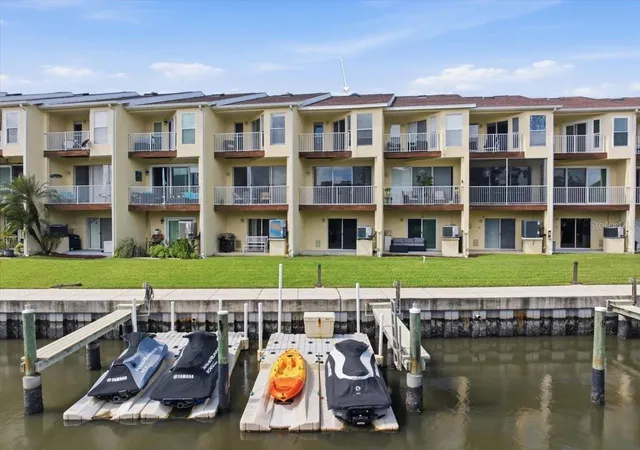 Photo 1 of Townhouse for sale at 116 Brent Cir, Oldsmar, FL 34677 | MLS# TB8558582 | Listing updated on 2026-10-23