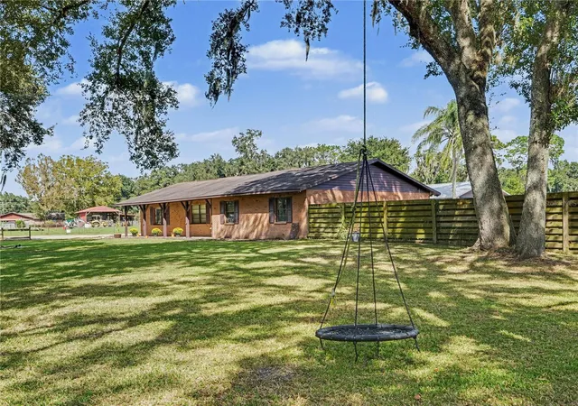 Photo 1 of Single family home for sale at 9001 Scales Rd, Lakeland, FL 33810 | MLS# TB8558586 | Listing updated on 2026-10-17