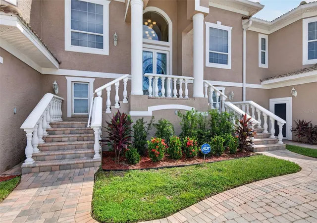 Photo 4 of Single family home for sale at 17021 Dolphin Dr, North Redington Beach, FL 33708 | MLS# TB8558587 | Listing updated on 2026-10-31