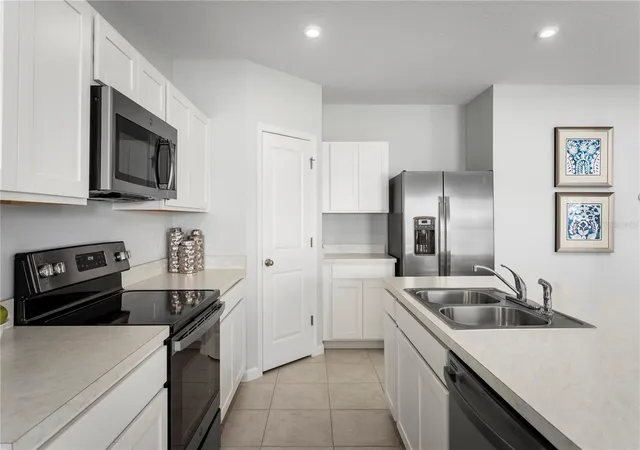 Photo 3 of Single family home for sale at 4552 Tuscola Blvd, North Port, FL 34287 | MLS# W7890361 | Listing updated on 2026-10-17