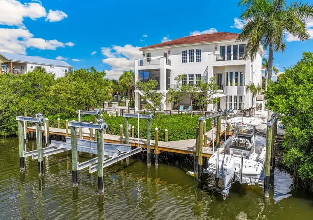 Photo 3 of Single family home for sale at 36 Lemon Bay Ln, Placida, FL 33946 | MLS# D6149208 | Listing updated on 2026-10-22