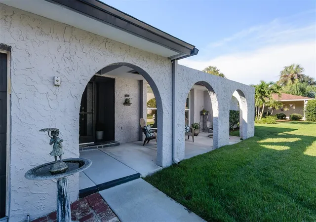 Photo 3 of Single family home for sale at 2977 Ambleglen Ct, Clearwater, FL 33761 | MLS# TB8558594 | Listing updated on 2026-10-21