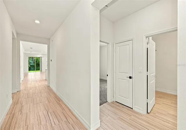 Photo 4 of Single family home for sale at 2856 Sanctuary Dr, Clermont, FL 34714 | MLS# O6450324 | Listing updated on 2026-10-20