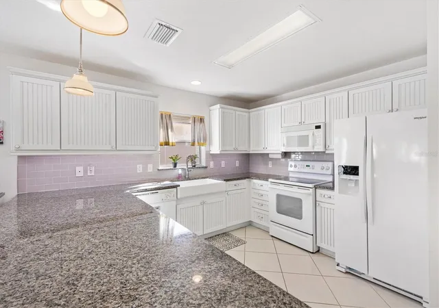 Photo 2 of House for sale at 7613 SE 170th Longview Ln, The Villages, FL 32162 | MLS# G5119151 | Listing updated on 2026-10-21
