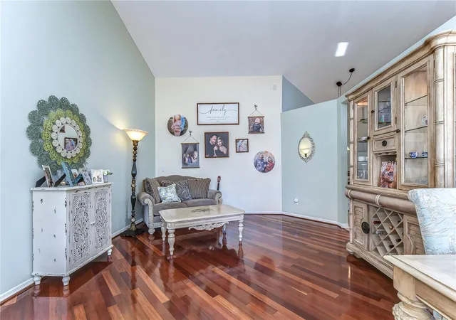 Photo 3 of Single family home for sale at 9502 Sunnyoak Dr, Riverview, FL 33569 | MLS# TB8558609 | Listing updated on 2026-10-22