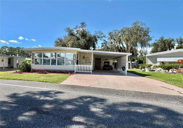 Manufactured home for sale at 342 Palo Verde Dr, LEESBURG, FL 34748 | MLS# G5119157