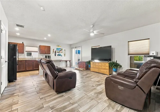 Photo 2 of Single family home for sale at 1354 Haines Dr, Winter Haven, FL 33881 | MLS# S5159634 | Listing updated on 2026-10-21