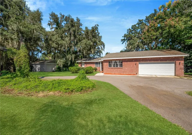 Photo 1 of Single family home for sale at 1210 Front St, Valrico, FL 33594 | MLS# TB8558627 | Listing updated on 2026-10-18