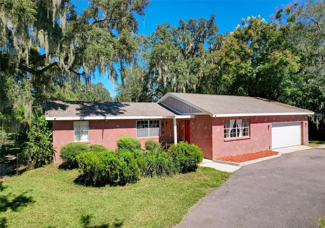 Photo 2 of Single family home for sale at 1210 Front St, Valrico, FL 33594 | MLS# TB8558627 | Listing updated on 2026-10-18