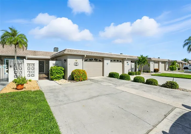 Photo 4 of Single family home for sale at 545 Boca Ciega Point Blvd N, Saint Petersburg, FL 33708 | MLS# TB8558628 | Listing updated on 2026-10-30